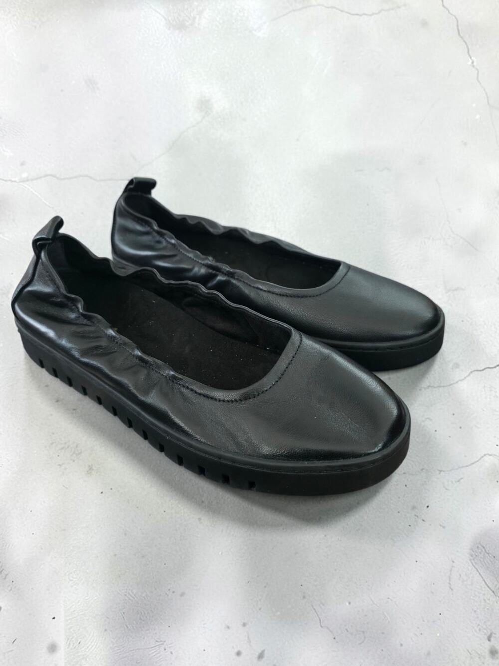 Vionic Uptown Ballet Flats Women 8.5 Black Leather Comfort Slip On Shoes
